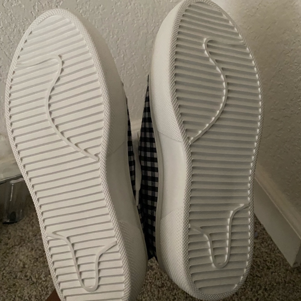 Never worn